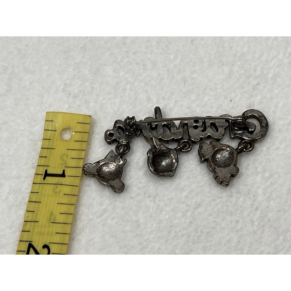 Vintage Grandma Brooch Pin Silver Tone with Dangling Grandkids Charms - Picture 9 of 9